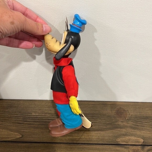 Vintage Walt Disney production’s plastic Goofy doll 9” - Picture 2 of 11